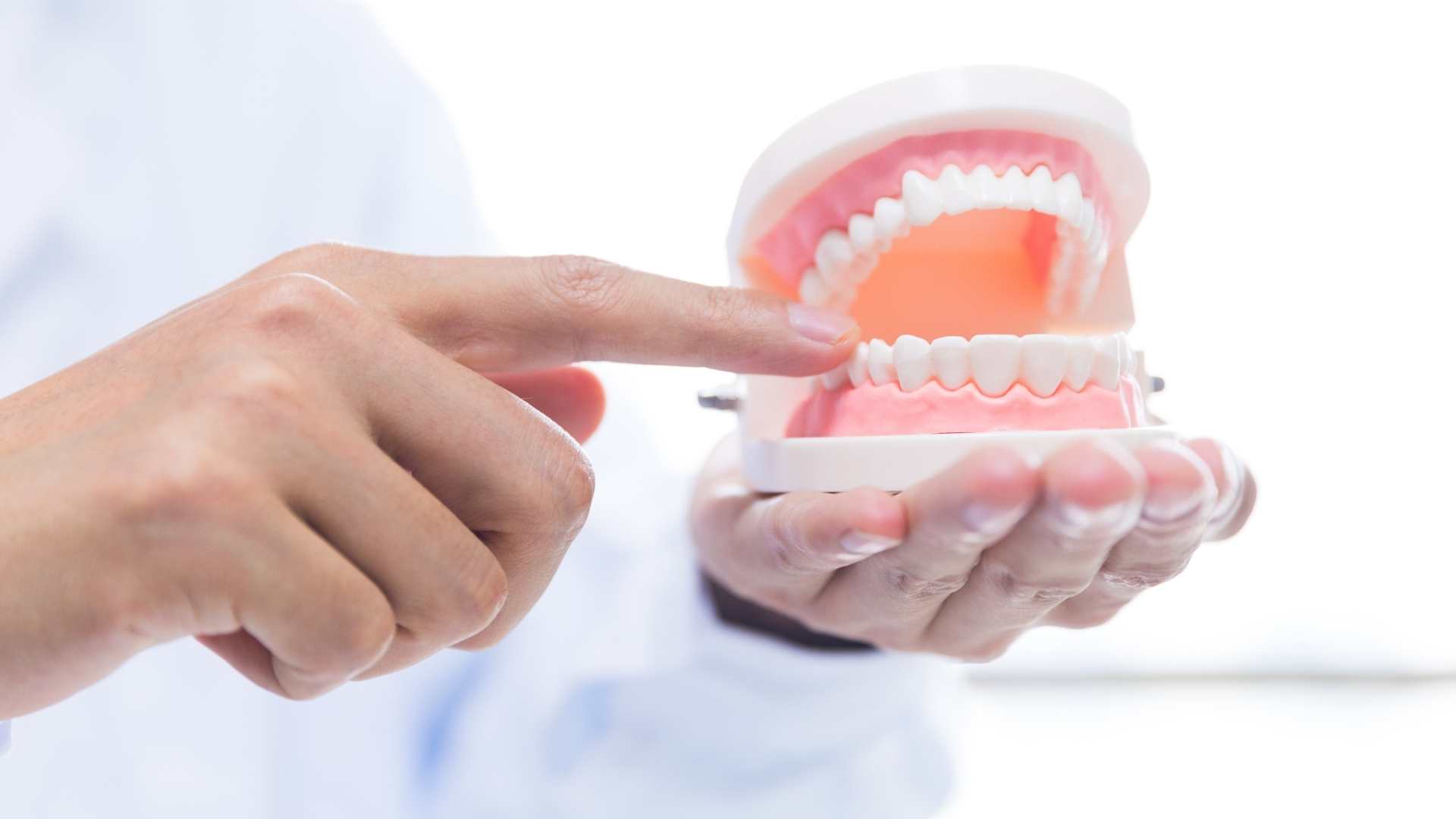 denti fissi o dentiera: come scegliere
